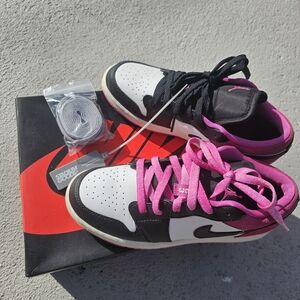 Nike Women's Sneakers Black Pink White